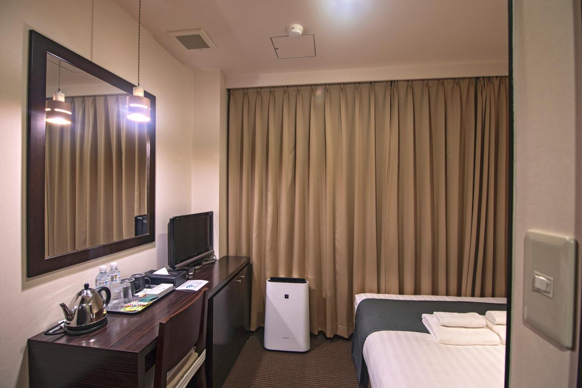 Wonz Self-check-in 4*